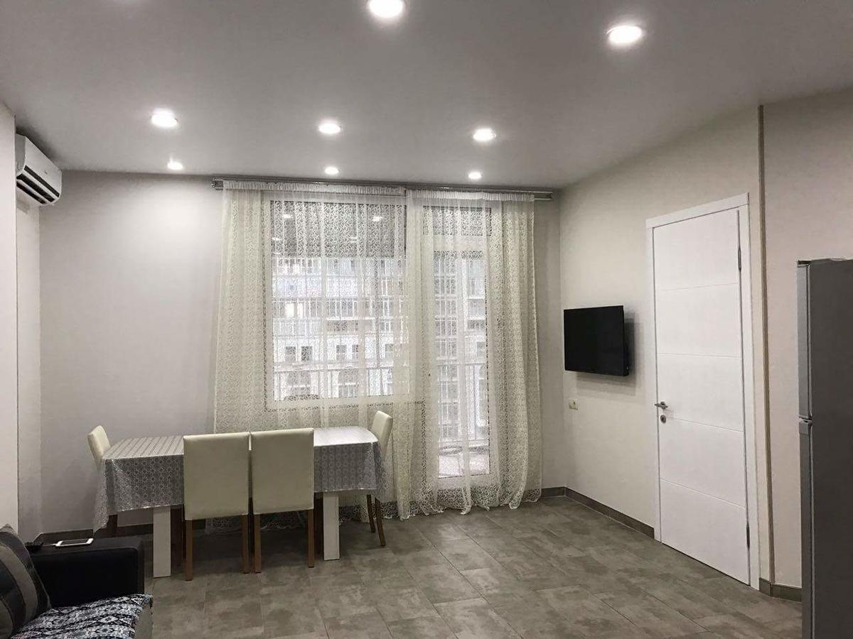 Apartment In Hotel Magnolia バトゥーミ エクステリア 写真
